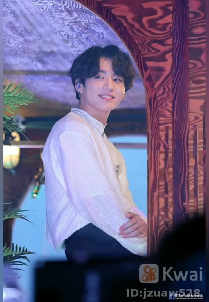 amino-Apaixonada por jungkook Love bts 💜-cfc512f2