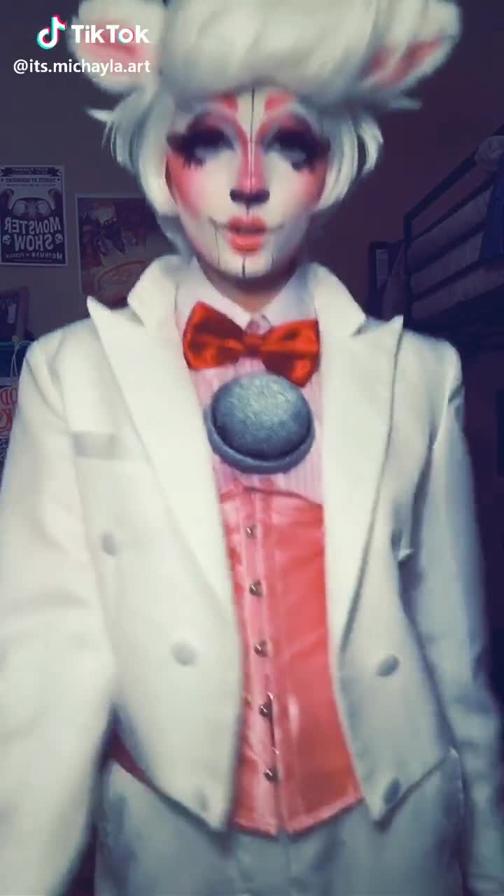 Funtime foxy cosplay | Five Nights at Freddys PT/BR Amino